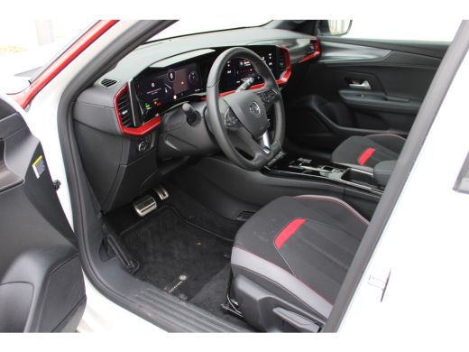 Opel Mokka-e GS Line 50-kWh 11kw bl. / Navigatie / Camera / Parkeersensoren / Dodehoek / LED / ECC / 17'' LMV ActivLease financial lease