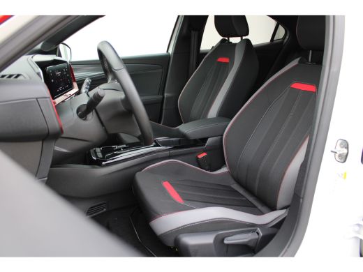 Opel Mokka-e GS Line 50-kWh 11kw bl. / Navigatie / Camera / Parkeersensoren / Dodehoek / LED / ECC / 17'' LMV ActivLease financial lease