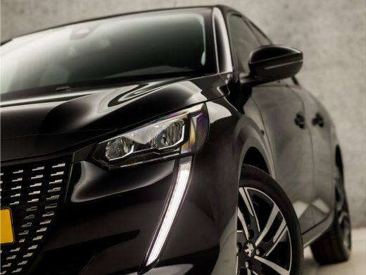 Peugeot 208 1.2 PureTech Allure Sport (VIRTUAL COCKPIT, APPLE CARPLAY, GROOT NAVI, LEDER, 360 CAMERA, SPORTST... ActivLease financial lease