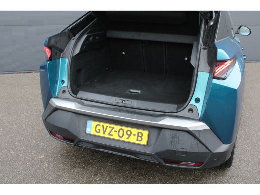 Peugeot 3008 1.2 Hybrid 136 GT | Automaat | Navigatie | Camera | Panorama/schuifdak | Lederen bekleding | 28.0... ActivLease financial lease