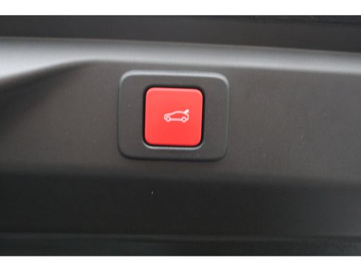 Peugeot 3008 1.2 Hybrid 136 GT | Automaat | Navigatie | Camera | Panorama/schuifdak | Lederen bekleding | 28.0... ActivLease financial lease