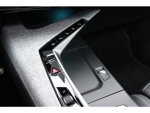 Peugeot 3008 1.2 Hybrid 136 GT | Automaat | Navigatie | Camera | Panorama/schuifdak | Lederen bekleding | 28.0... ActivLease financial lease