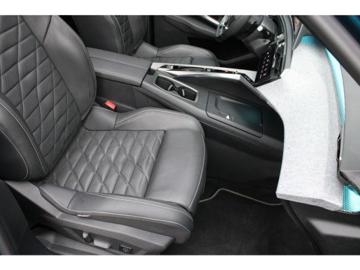 Peugeot 3008 1.2 Hybrid 136 GT | Automaat | Navigatie | Camera | Panorama/schuifdak | Lederen bekleding | 28.0... ActivLease financial lease