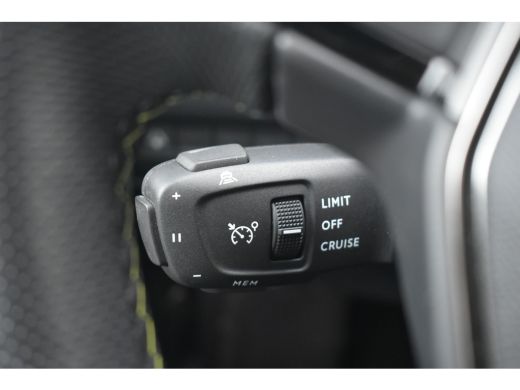 Peugeot e-208 EV GT 51 kWh 156pk 3 Fase | Alcantara | Elektr. Stoelen | Massage | Stoelverwarming | Adaptive Cr... ActivLease financial lease