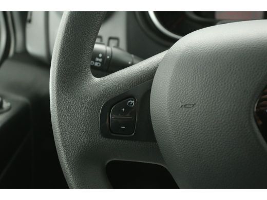 Renault Trafic 2.0 dCi T29 L2H1 | 145PK | Airco | Cruise | 3-Zits | Parkeersens. ActivLease financial lease