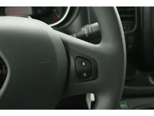 Renault Trafic 2.0 dCi T29 L2H1 | 145PK | Airco | Cruise | 3-Zits | Parkeersens. ActivLease financial lease