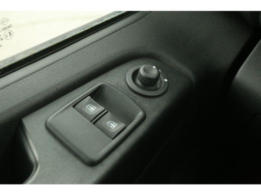 Renault Trafic 2.0 dCi T29 L2H1 | 145PK | Airco | Cruise | 3-Zits | Parkeersens. ActivLease financial lease