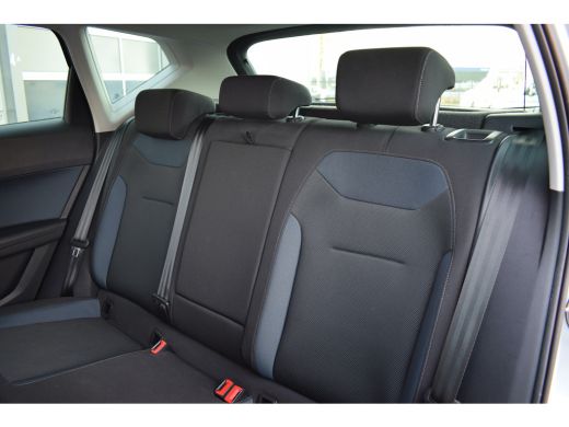 Seat Ateca 1.0 EcoTSI Style Business Intense | Trekhaak | Apple CarPlay | Camera | Climate ActivLease financial lease