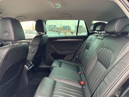 Skoda Superb Combi 1.4 TSI iV Business Edition Plus | PHEV | Navi | Clima | LEDER | ACC | Trekhaak | ActivLease financial lease