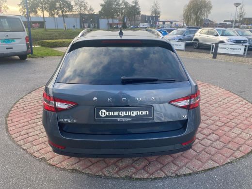 Skoda Superb Combi 1.4 TSI iV Business Edition Plus | 218Pk | Trekhaak | ACC | DCC | Elek. klep | ActivLease financial lease