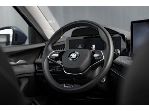 Skoda Superb Combi 1.5 TSI 218pk iV First Edition | Adapt. Cruise | Camera | Carplay | Stoelverwarming voor + ... ActivLease financial lease