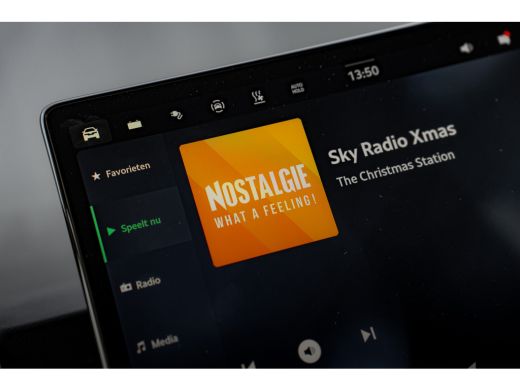 Skoda Superb Combi 1.5 TSI 218pk iV First Edition | Adapt. Cruise | Camera | Carplay | Stoelverwarming voor + ... ActivLease financial lease