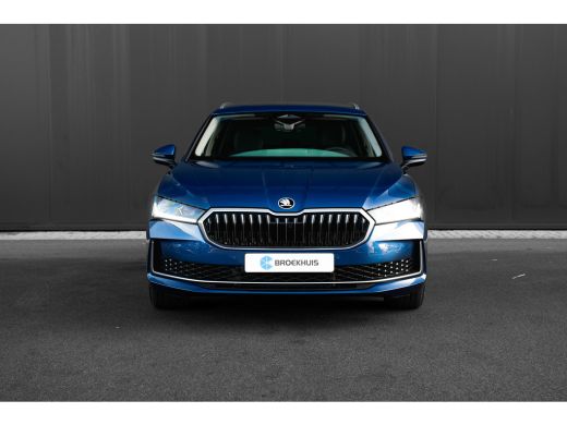 Skoda Superb Combi 1.5 TSI 218pk iV First Edition | Adapt. Cruise | Camera | Carplay | Stoelverwarming voor + ... ActivLease financial lease