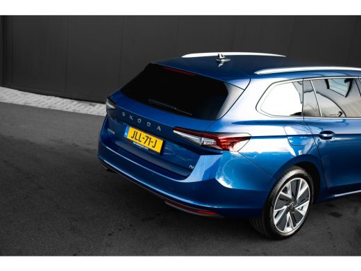 Skoda Superb Combi 1.5 TSI 218pk iV First Edition | Adapt. Cruise | Camera | Carplay | Stoelverwarming voor + ... ActivLease financial lease