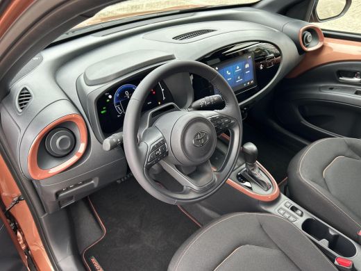 Toyota Aygo Hybrid 115 pulse + Easy Pack | Nieuwe auto | Direct uit voorraad leverbaar | ActivLease financial lease