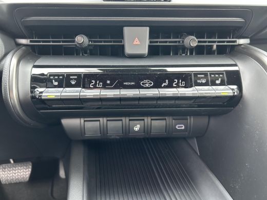 Toyota C-HR 2.0 Plug-in Hybrid 220 Dynamic | Nieuwe auto | Direct uit voorraad leverbaar | ActivLease financial lease