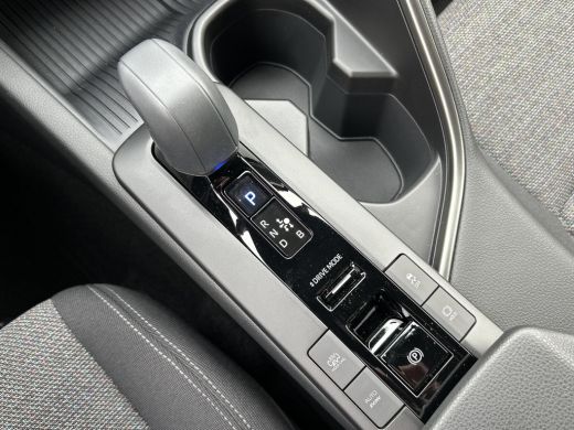 Toyota C-HR 2.0 Plug-in Hybrid 220 Dynamic | Nieuwe auto | Direct uit voorraad leverbaar | ActivLease financial lease