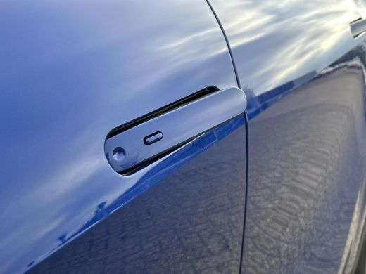 Toyota C-HR 2.0 Plug-in Hybrid 220 Dynamic | Nieuwe auto | Direct uit voorraad leverbaar | ActivLease financial lease