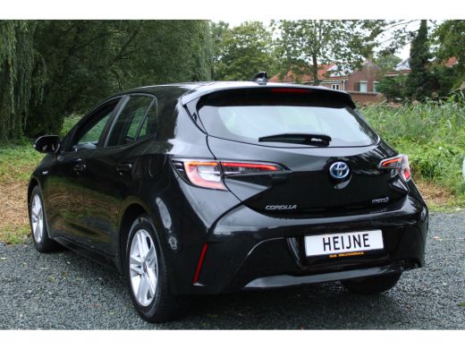 Toyota Corolla 1.8 HYBRID AUT. DYNAMIC NAVI/CAMERA/CARPLAY ActivLease financial lease