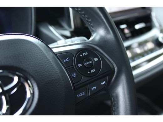 Toyota Corolla 1.8 HYBRID AUT. DYNAMIC NAVI/CAMERA/CARPLAY ActivLease financial lease