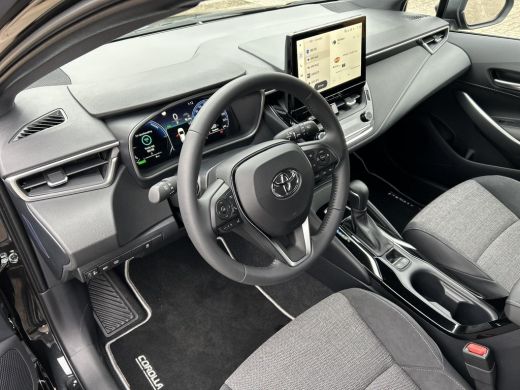 Toyota Corolla Hybrid 140 Dynamic | Nieuwe auto | Direct uit voorraad leverbaar | ActivLease financial lease