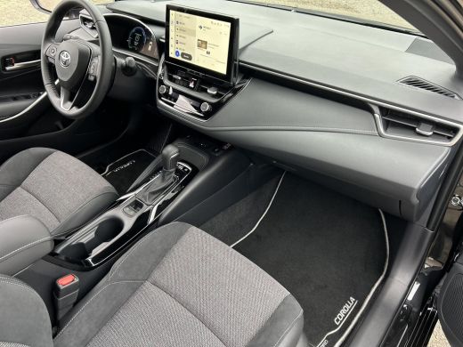 Toyota Corolla Hybrid 140 Dynamic | Nieuwe auto | Direct uit voorraad leverbaar | ActivLease financial lease