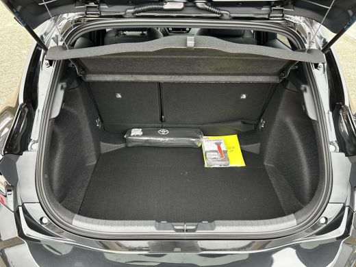 Toyota Corolla Hybrid 140 Dynamic | Nieuwe auto | Direct uit voorraad leverbaar | ActivLease financial lease