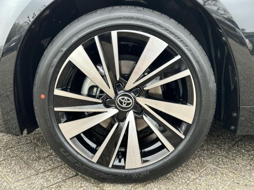 Toyota Corolla Hybrid 140 Dynamic | Nieuwe auto | Direct uit voorraad leverbaar | ActivLease financial lease