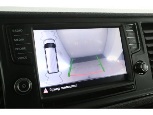 Volkswagen Crafter 35 2.0 TDI 140PK L4H3 | 3000kg Trekgew. | Trekh. | Airco | Cruise | 3-Zits | Camera | Carplay | Navi ActivLease financial lease