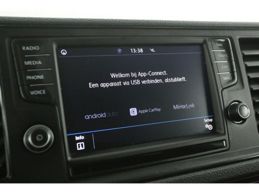 Volkswagen Crafter 35 2.0 TDI 140PK L4H3 | 3000kg Trekgew. | Trekh. | Airco | Cruise | 3-Zits | Camera | Carplay | Navi ActivLease financial lease