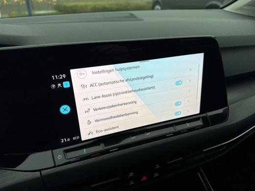 Volkswagen Golf 1.4 eHybrid Style | PHEV | 204 pk | A-Camera | SOH 100% | ActivLease financial lease