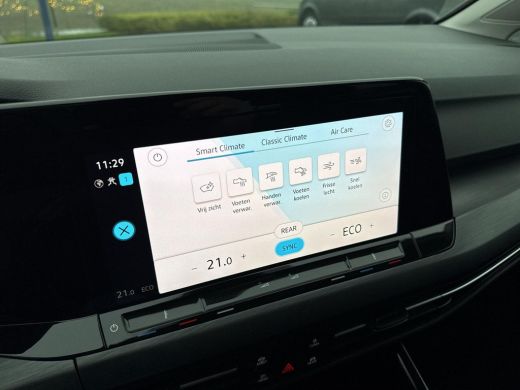 Volkswagen Golf 1.4 eHybrid Style | PHEV | 204 pk | A-Camera | SOH 100% | ActivLease financial lease