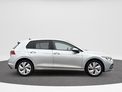 Volkswagen Golf 1.4 eHybrid Style | PHEV | 204 pk | A-Camera | SOH 100% | ActivLease financial lease
