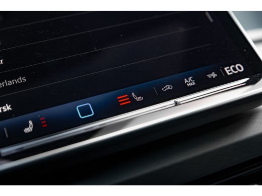 Volkswagen Golf 1.5 eHybrid Life Edition HUD | Panorama Dak | stoel/Stuurverwarming | 360 Camera | ActivLease financial lease