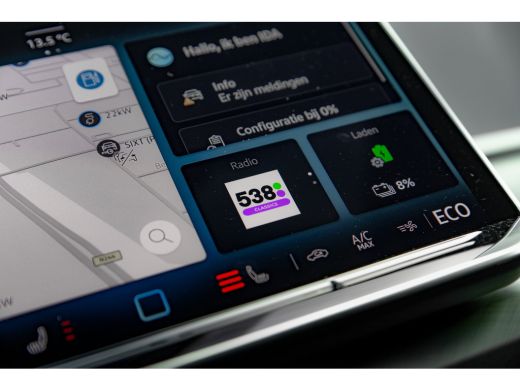 Volkswagen Golf 1.5 eHybrid Life Edition HUD | Panorama Dak | stoel/Stuurverwarming | 360 Camera | ActivLease financial lease