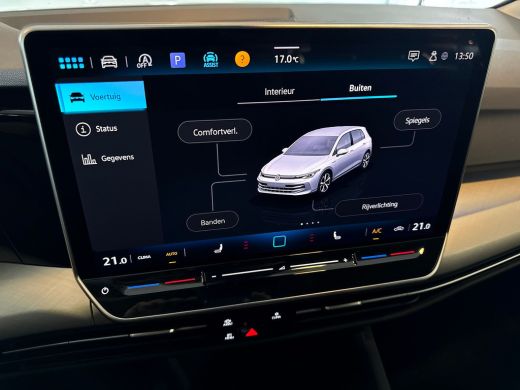 Volkswagen Golf 1.5 eTSI 115pk DSG Life Edition | LED Plus | Stoel- en stuurverwarming | Extra getint glas ActivLease financial lease