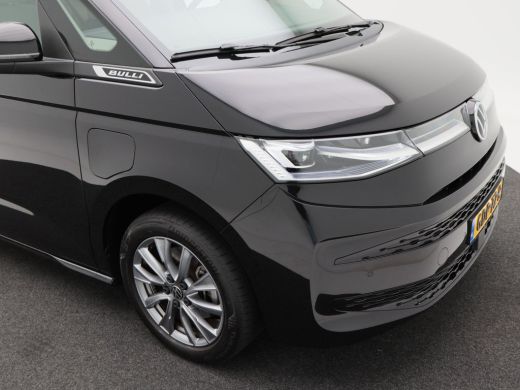 Volkswagen Multivan 1.4 eHybrid L2 Bulli Edition | 7-Persoons | Panoramadak | Trekhaak | Adaptive Cruise | Carplay | ... ActivLease financial lease