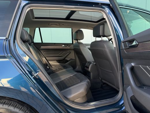 Volkswagen Passat Variant 1.4 TSI PHEV 218pk GTE | Pano | Dynaudio | Trekhaak ActivLease financial lease