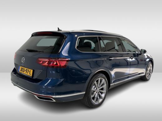 Volkswagen Passat Variant 1.4 TSI PHEV 218pk GTE | Pano | Dynaudio | Trekhaak ActivLease financial lease