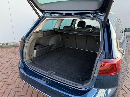 Volkswagen Passat Variant 1.4 TSI PHEV 218pk GTE | Pano | Dynaudio | Trekhaak ActivLease financial lease