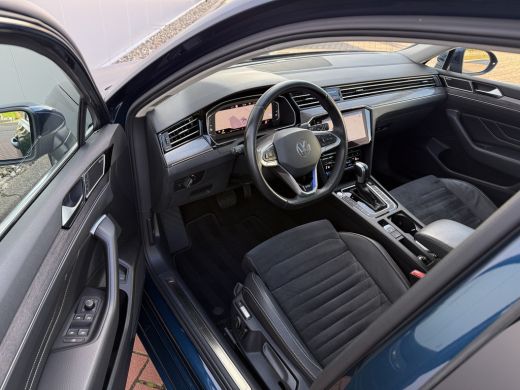 Volkswagen Passat Variant 1.4 TSI PHEV 218pk GTE | Pano | Dynaudio | Trekhaak ActivLease financial lease