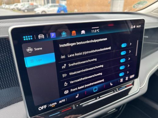 Volkswagen Passat Variant 1.5 eHybrid Business | 218Pk | Trekhaak | A. Camera | PHEV | Massage | Head Up | ActivLease financial lease