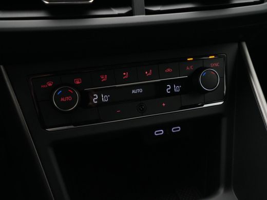 Volkswagen Polo 1.0 TSI 95pk Comfortline Business Navigatie Acc Pdc Carplay Dab Argon ActivLease financial lease