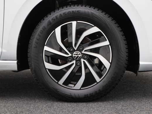 Volkswagen Polo 1.0 TSi Life Edition | Camera | Adaptive Cruise | Airco | Parkeersensoren | Carplay | 15 inch | 1... ActivLease financial lease