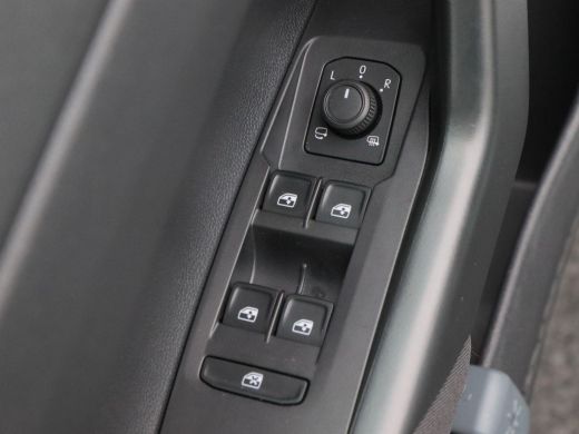 Volkswagen Polo 1.0 TSi Life Edition | Camera | Adaptive Cruise | Airco | Parkeersensoren | Carplay | 15 inch | 1... ActivLease financial lease