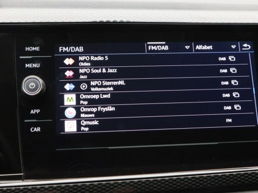 Volkswagen Polo 1.0 TSi Life Edition | Camera | Adaptive Cruise | Airco | Parkeersensoren | Carplay | 15 inch | 1... ActivLease financial lease