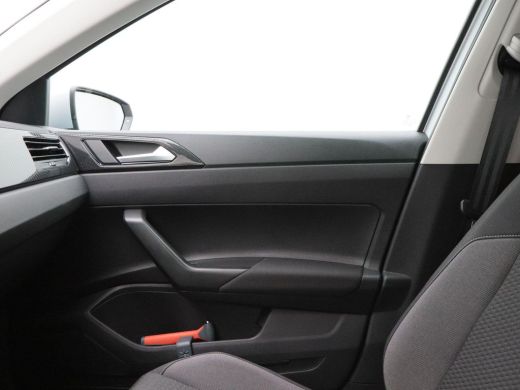 Volkswagen Polo 1.0 TSi Life Edition | Camera | Adaptive Cruise | Airco | Parkeersensoren | Carplay | 15 inch | 1... ActivLease financial lease