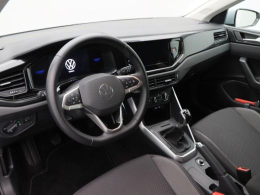 Volkswagen Polo 1.0 TSi Life Edition | Camera | Adaptive Cruise | Airco | Parkeersensoren | Carplay | 15 inch | 1... ActivLease financial lease