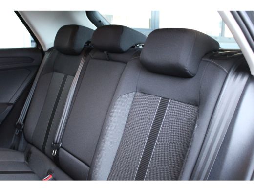 Volkswagen T-Roc 1.0 TSI Life Business | Adaptieve cruise control | Stoelverwarming | Apple Carplay | Navigatie | ActivLease financial lease