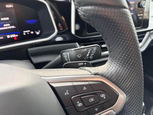 Volkswagen T-Roc 1.5 TSI R-Line | Lapiz Blue | 150 Pk | Automaat | 5j Garantie | ERGO | LED Plus | ACC | ActivLease financial lease